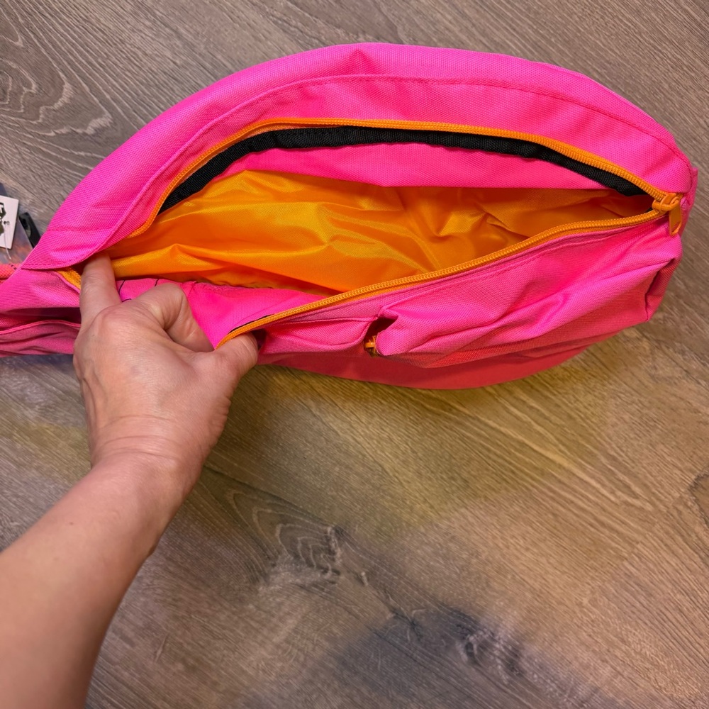 Kavu Vibrant Pink Sling Bag with Orange Details - Picture 7 of 9